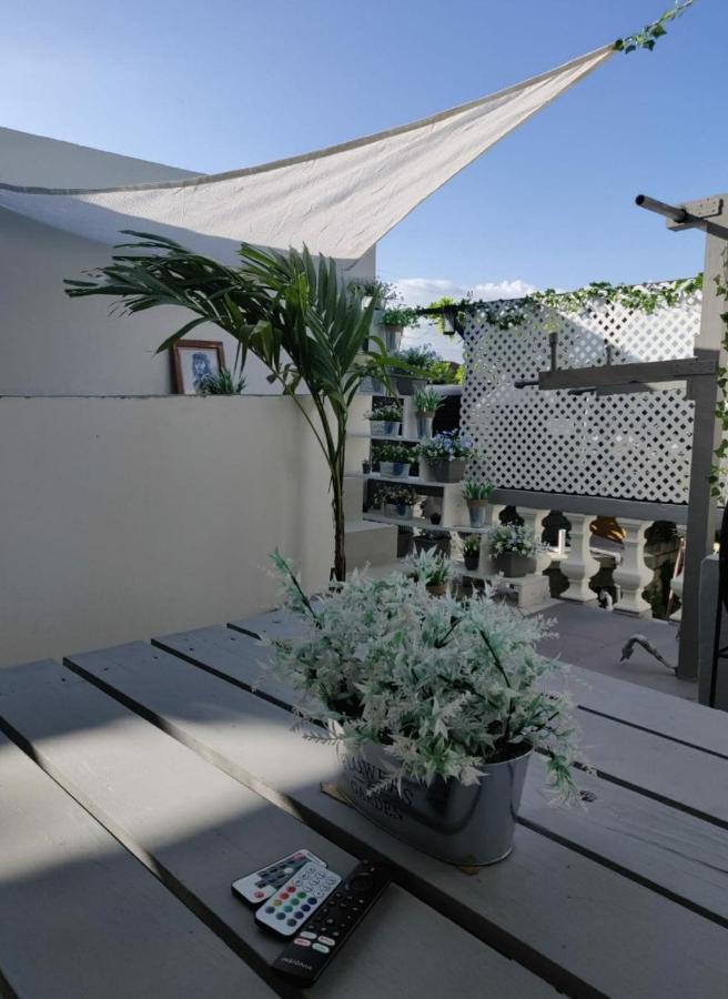 Blue Royalty Bed & Breakfast Portmore Exterior foto